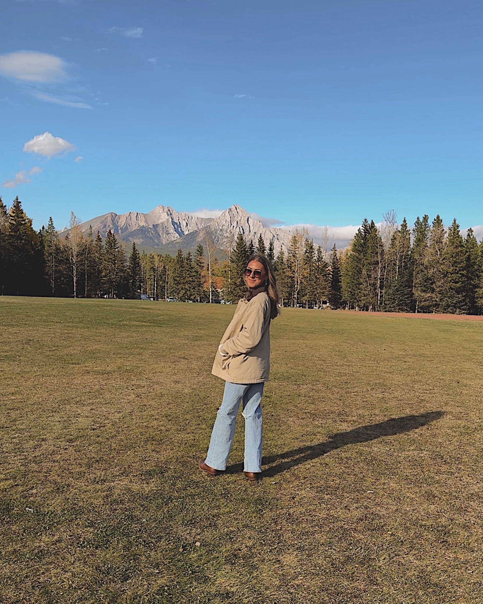 take me to the mountains 🏔️ 

jacket + sweater are oversized. i am wearing my normal size, size small. boots are true to size, i wear size 8. 

#LTKfall #LTKstyletip #LTKtravel