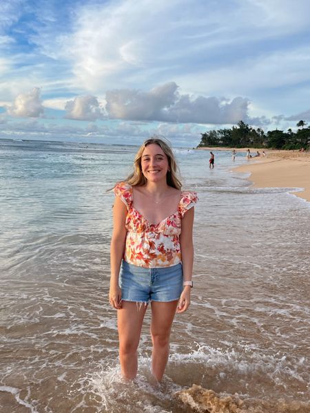outfit to catch the sunset🧡🌅📸 xs top, 26 shorts 

beach outfits, vacation outfits, vacation looks, beach vacation, Hawaii outfits, Hawaii vacation outfits 

#LTKstyletip #LTKfindsunder50 #LTKtravel