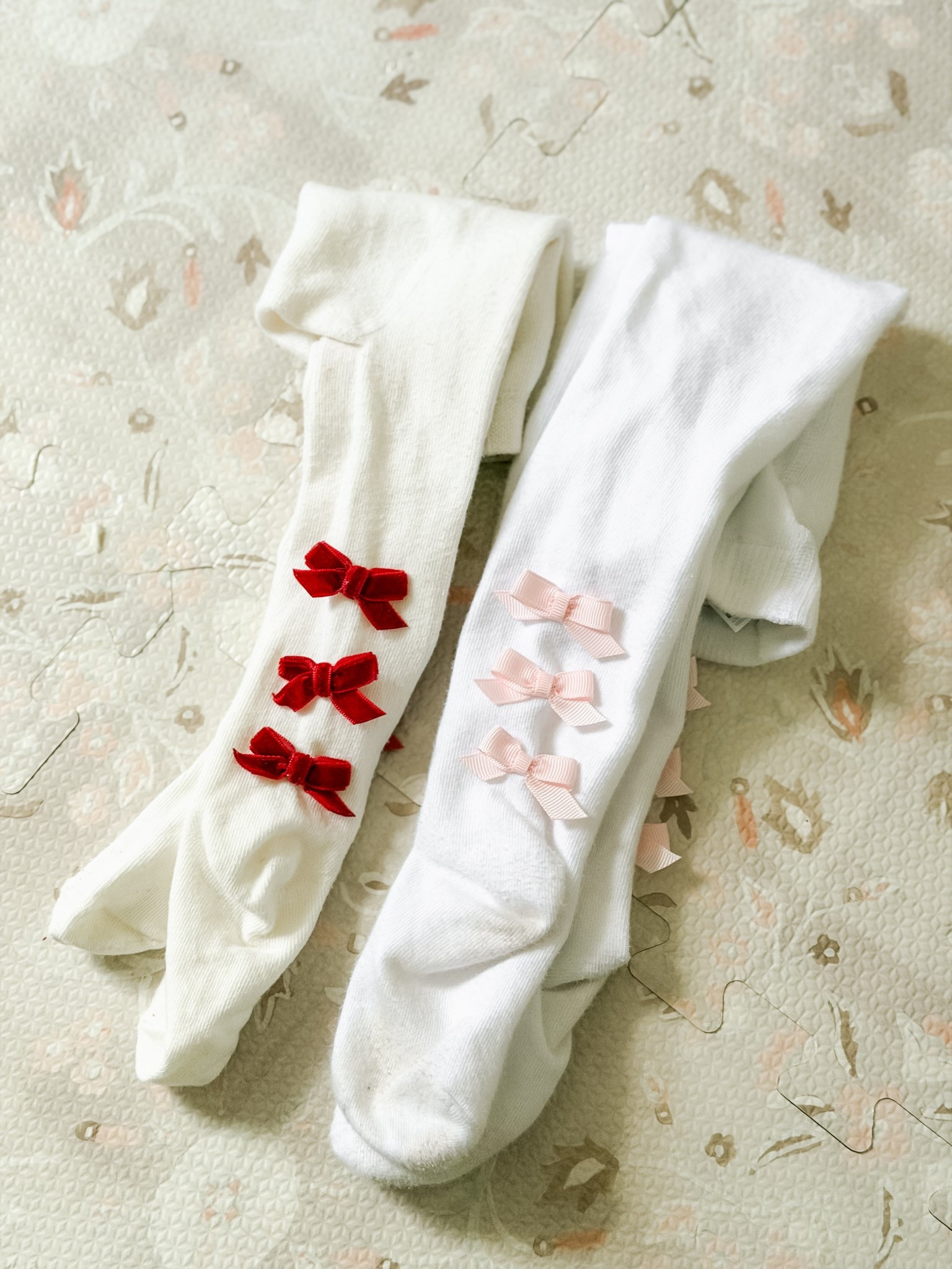 Toddler girl bow tights for the holidays 

#LTKKids #LTKHoliday #LTKSaleAlert