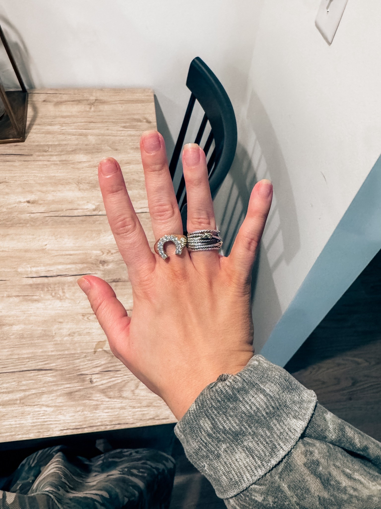 Horseshoe ring from Amazon - gold ring western fashion 

#LTKgrwm #LTKootd #LTKdayinmylife