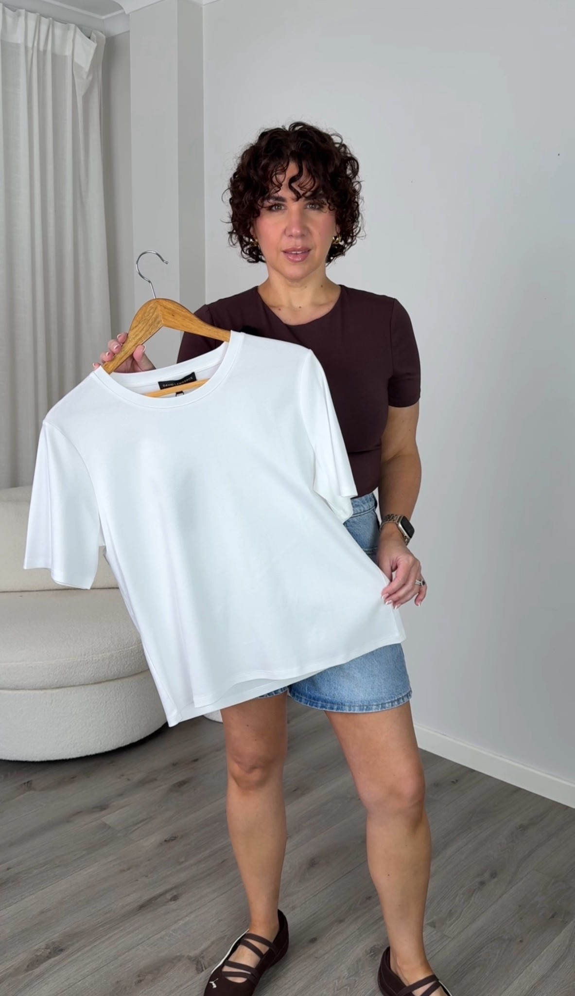 We’re on the hunt for the perfect white t-shirt! 

Finding the right one for you can sometimes feel impossible, so I’m hunting down white tees and rating them based on:

Material - no sheer shirts or anything too bulky!
Neckline - for me I don’t like anything too high. 
Sleeve - personally I like some length in my sleeve.
Length - long enough to tuck but not too long that it’s bulky when you do. 
Cost - it has to be worth what you’re paying! 

This time we’re rating the @davidlawrenceclothing Misty Mercerised T-Shirt. 

Send me recommendations on what white tees you’d like me to try! 

Rachael x #

#stylewithcsvp #personalstylist #brisbanestylist #asistylist #whitetee #whitetshirt #davidlawrence #ltkaustralia 

#LTKmidsize #LTKstyletip #LTKaustralia