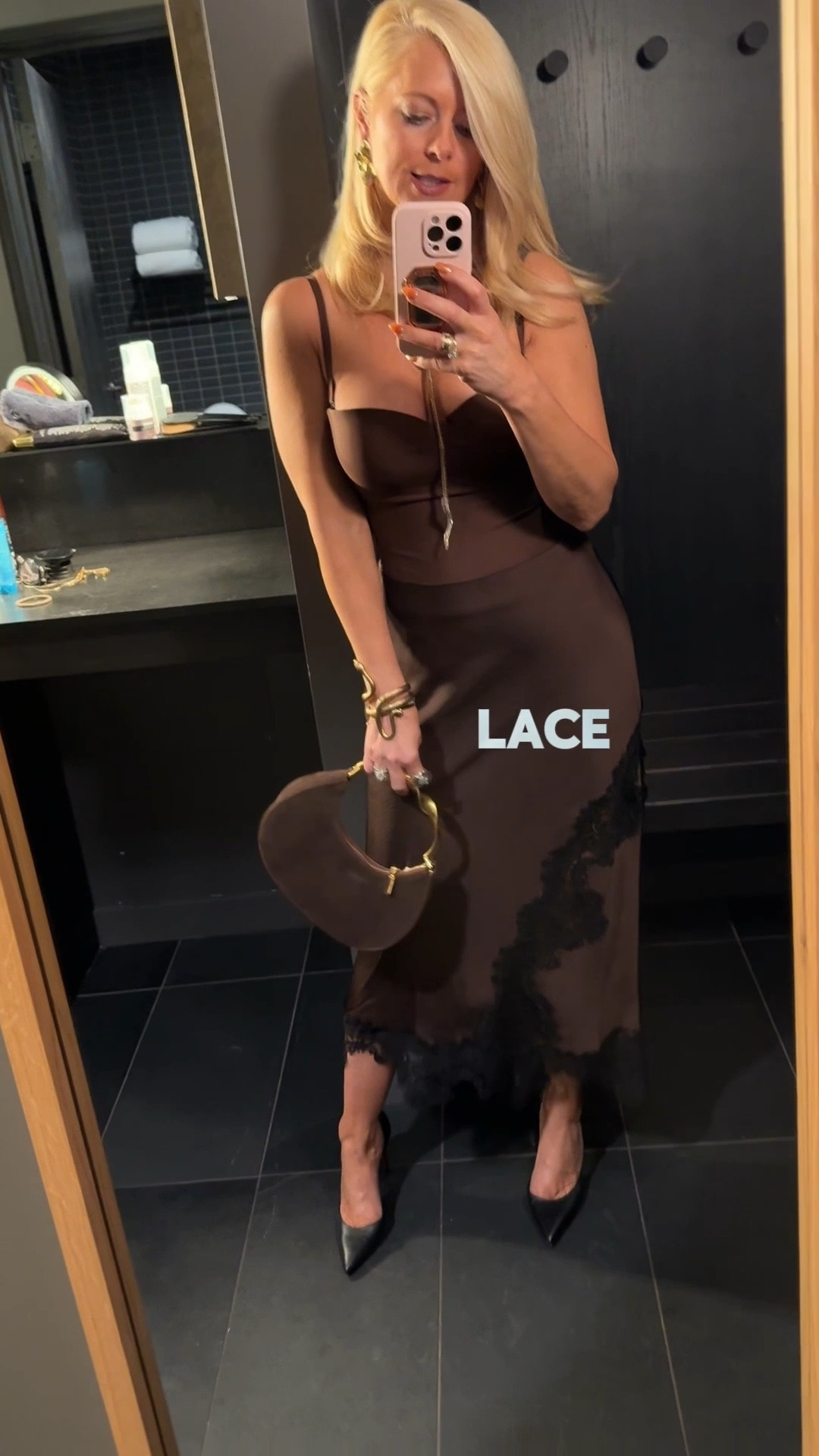 Outfit of the night. Obsessed 

Brown Skims bodysuit XS
Brown bag with gold handle
Brown skirt with black lace XS
Black heels 
Brown faux fur jacket XS
Gold jewelry 



#LTKootd #LTKgrwm #LTKWedding