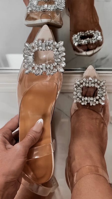 These embellished heels are so gorgeous! Perfect for the holidays!

Holiday shoes
Holiday heels
Embellished heels
Rhinestone heels
Christmas heels
Holiday party heels
Holiday party shoes
Christmas shoes
Christmas party
Holiday office party
Clear embellished heels
Embellished pumps
Holidays
Holiday pumps

#LTKFindsunder50
#LTKParties 



#LTKshoecrush #LTKHoliday #LTKstyletip