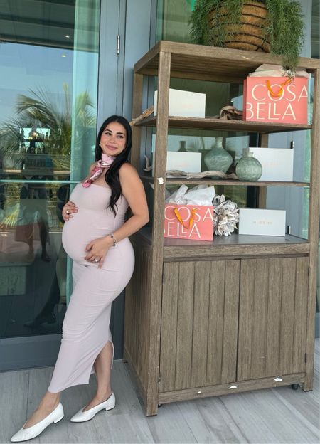 Maternity outfit brunch in Miami 

Bump style, maternity style, maternity fashionn