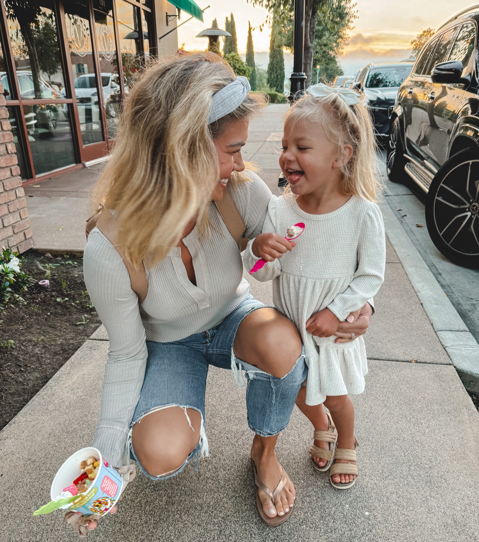 My fav A&F jeans are on sale for only $59 reg $99!! Wearing size 27 regular + curve love !! 

Andara’s waffle dress is only $16! She’s wearing a 3t and this dress has been a staple this season!



#LTKsalealert #LTKfindsunder50 #LTKkids