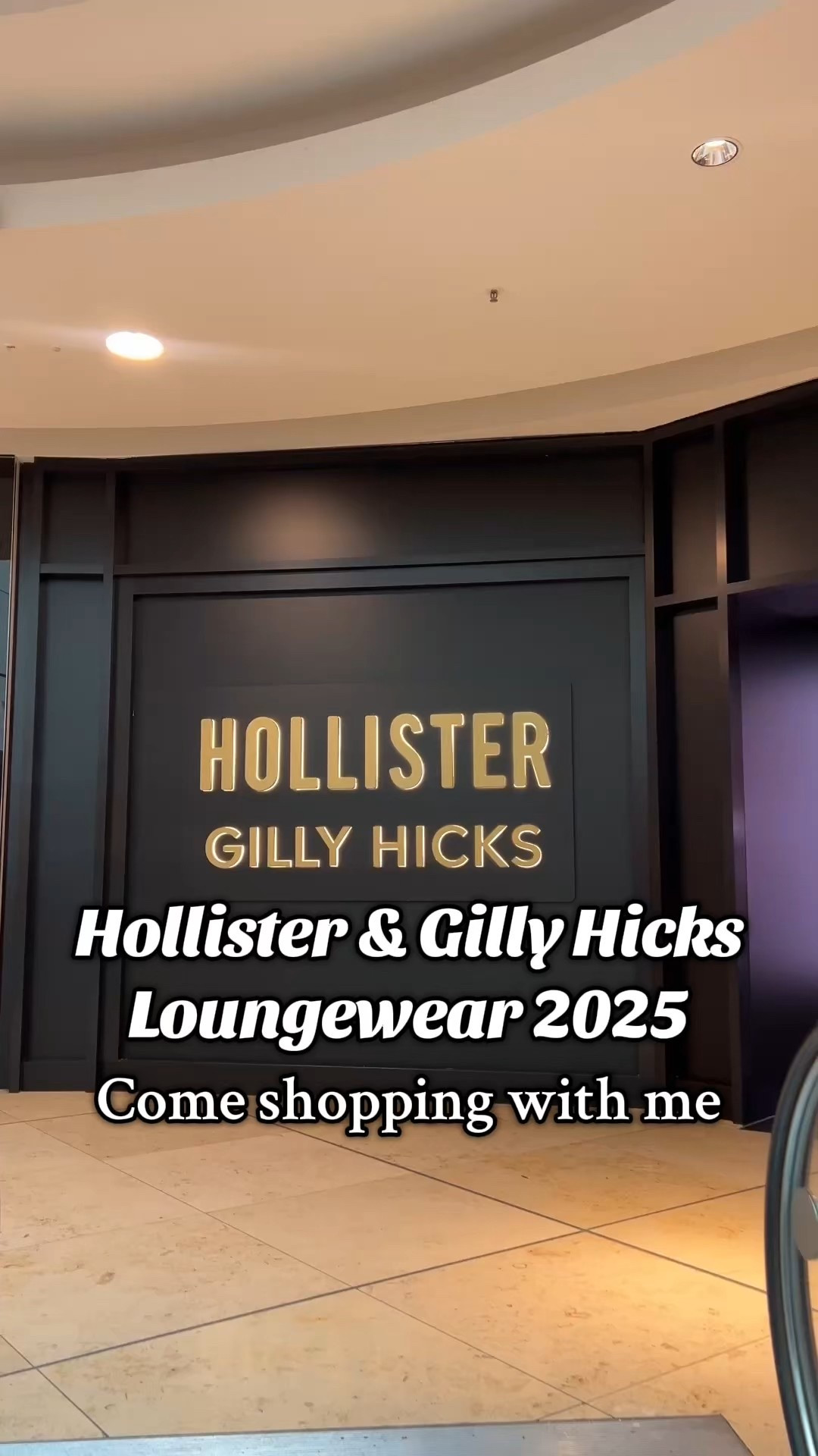 Gemütliche Loungewear lieben wir doch alle für den Herbst. Ich habe bei Hollister & Gilly Hicks vorbeigeschaut, was sie aktuell so im Sortiment haben.

#LTKstyletip #LTKautumn #LTKdeutschland