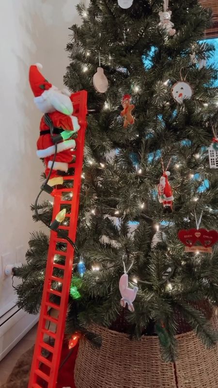 New addition this year!




Christmas, Christmas decor, Christmas tree, Santa, climbing Santa

#LTKSeasonal #LTKVideo #LTKHoliday