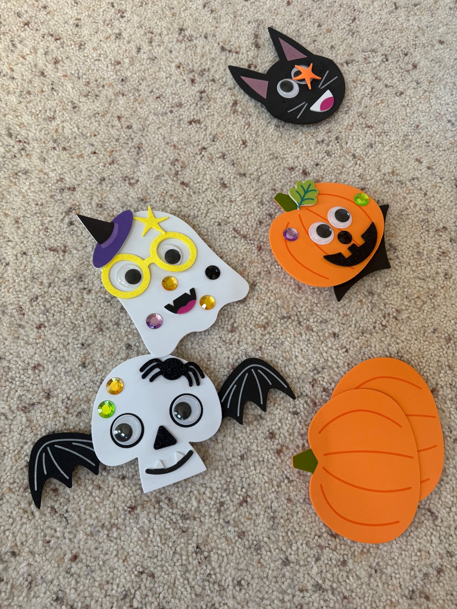 This little craft set from Target is seriously sooo cute!! Perfect for Halloween coming up and entertained my toddler for so long 👻🎃💀

#LTKFamily #LTKKids #LTKSeasonal