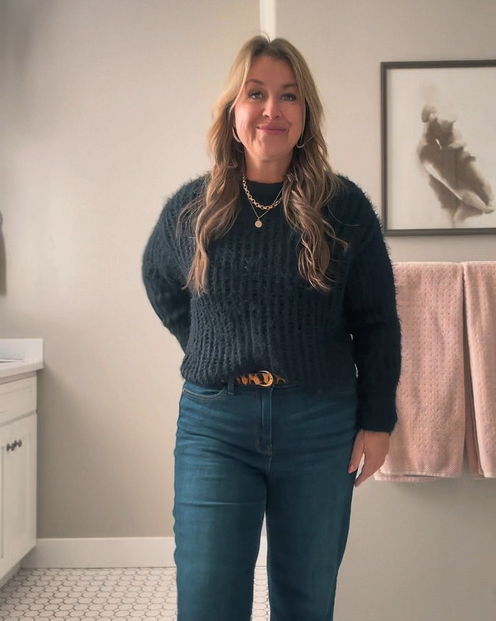 Cozy meets chic! 🍂✨ This textured knit sweater paired with wide-leg jeans is my go-to for effortless style this season. And can we talk about the chunky boots? They add the perfect edge to keep the look modern and fresh.
Whether you’re heading out for coffee or tackling your holiday to-do list, this outfit has all the comfy vibes with just the right amount of style. Who else loves a good chunky boot moment? 🙋‍♀️
#EffortlessStyle #WinterFashion #target #ChunkyBootTrend #40PlusStyle