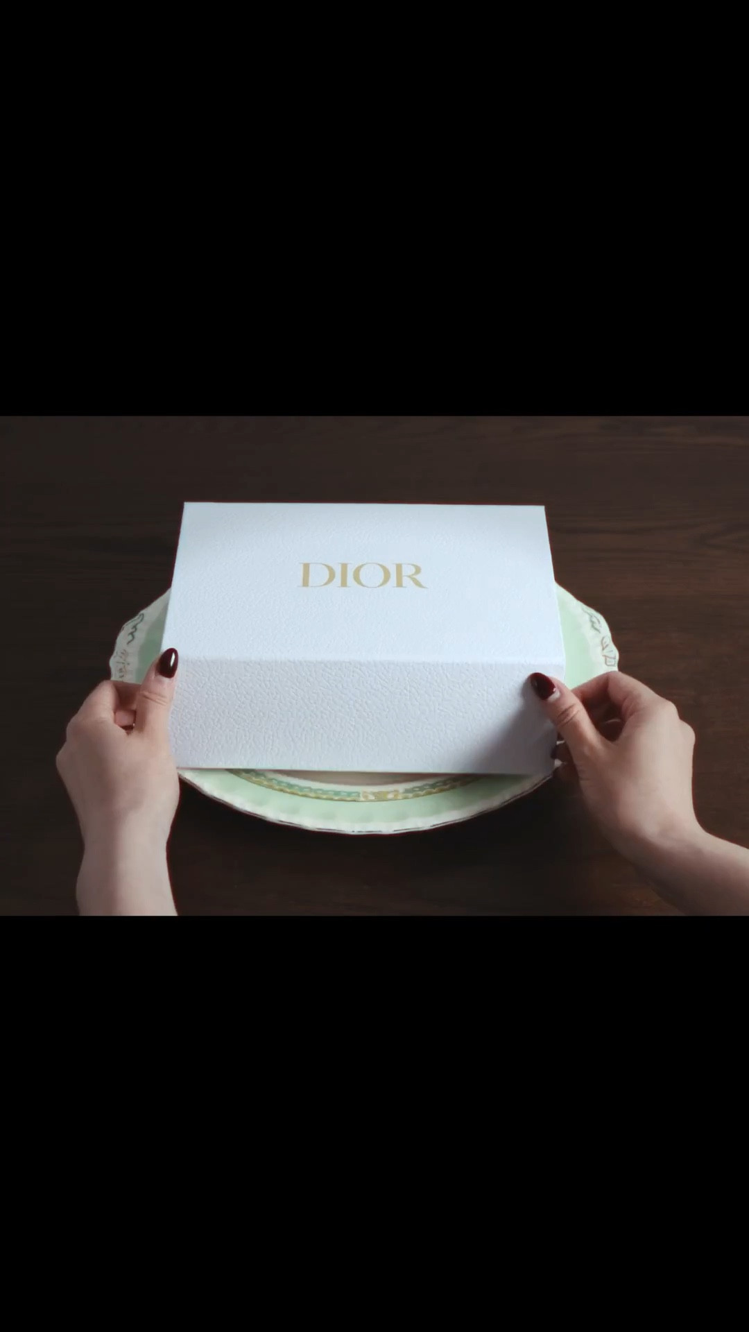 Forever skin foundation: 1N
Rosy glow stick: toffee
Rosy glow blush: rosewood