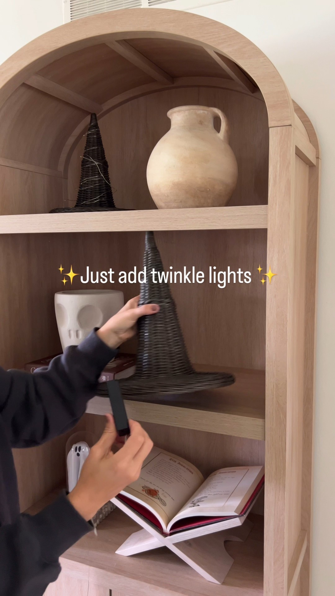 Twinkle lights are such a fun addition to my Halloween decor!


#LTKStyleTip #LTKSeasonal #LTKHome