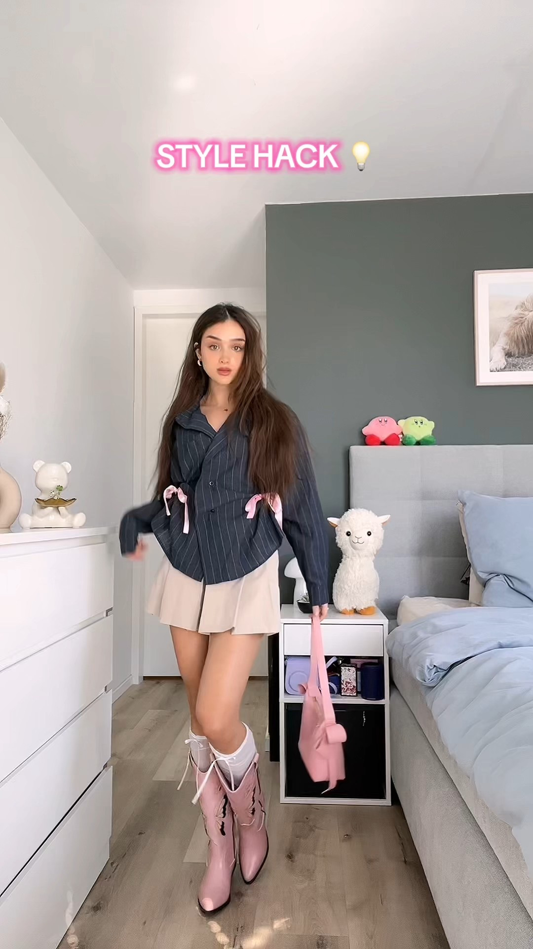 STYLE HACK TO TURN A BORING SHIRT INTO A TRENDY LOOK🎀🩷



#LTKspring #LTKshoes #LTKstyletip