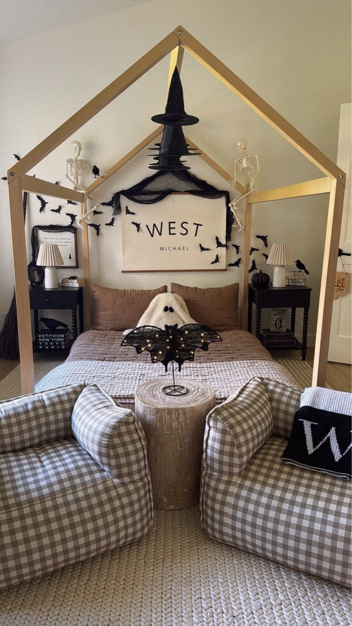 Wests little boy Halloween bedroom 🕷️💀👻🦇🖤

Home 
Fall decor
Bedding

#LTKHome #LTKSeasonal #LTKKids