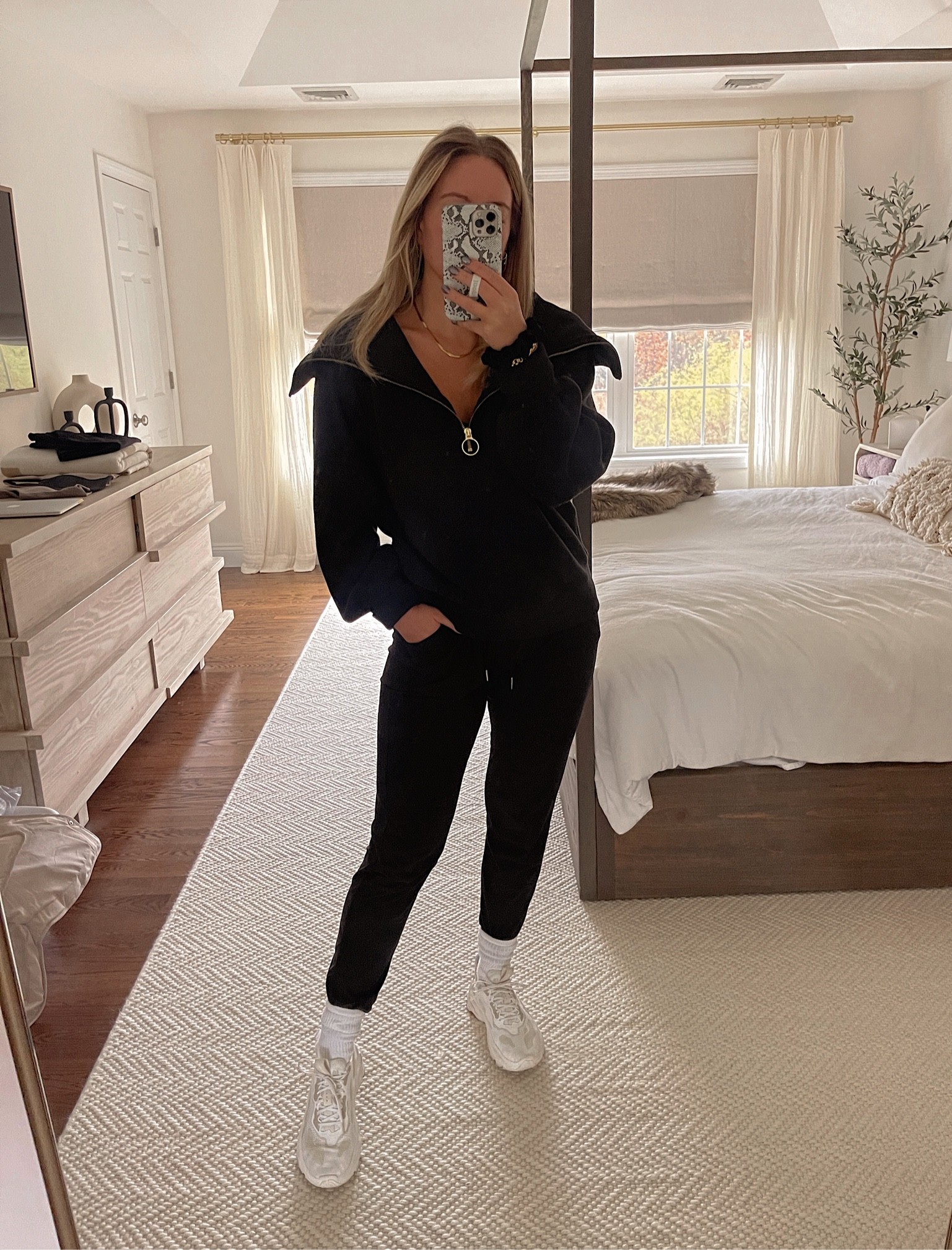 Varley zip up sweatshirt and joggers, loungewear, cozy outfit 

#LTKSeasonal #LTKstyletip