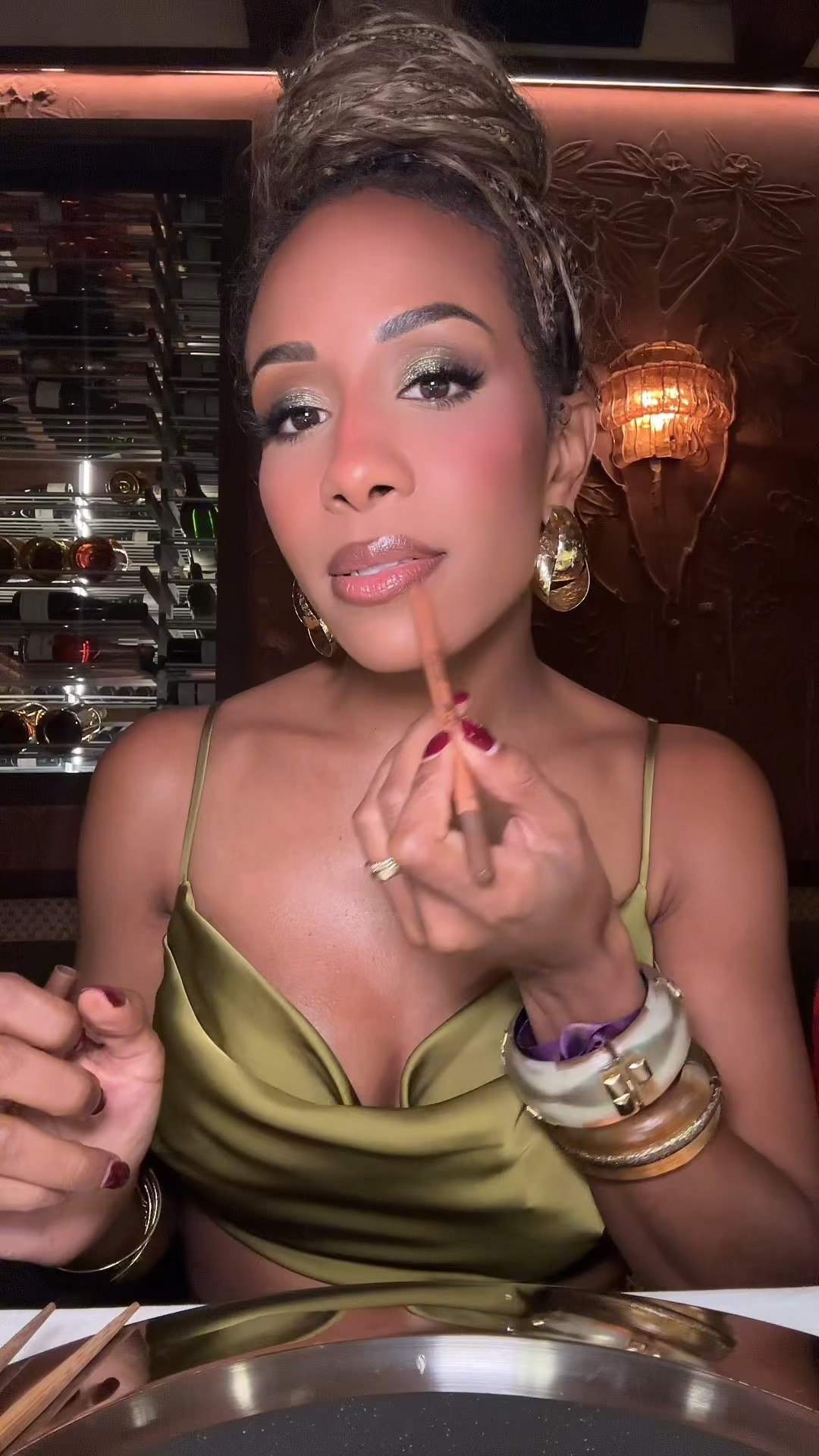 I’m not able to pick the shade but it’s the color Peony :) 