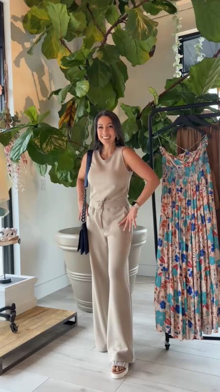 
This is my new go-to for dinner or working from home. It is so versatile! 

Great outfits for brunch, spring break, Easter, or a baby shower  

#wfh #workfromhome #spanx

Grab the sale 
https://rstyle.me/+2_KJQLsLKlBxfUyXLzNasQ

#LTKsalealert #LTKworkwear #LTKcurves