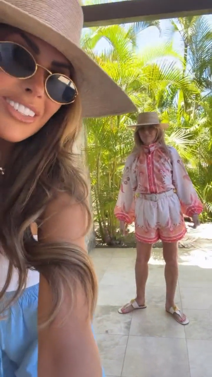 This set is so cute! Looks like Zimmermann, but it’s a “Rainforest” find! She’s warning a medium- needs a small! 

Amazon fashion, Amazon finds, Zimmermann fashion, Nordstrom fashion, Anthropologie fashion, Travel outfits, Summer outfits, Beach vacation outfits, Vacation outfits, Gemme Beauty, Emily Gemma

#LTKmomlife #LTKdayinmylife #LTKSeasonal