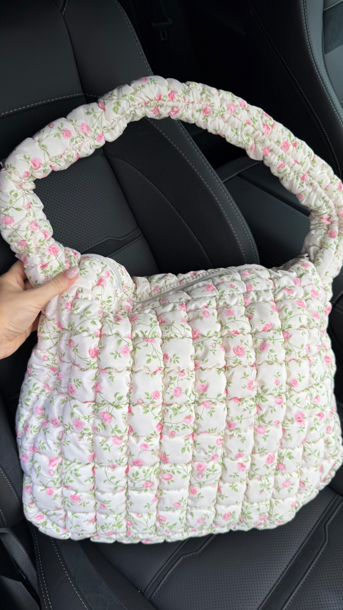How cute is this floral puffer bag! Reminds me of Love Shack Fancy, but only $30 

#LTKmomlife #LTKTravel #LTKSeasonal