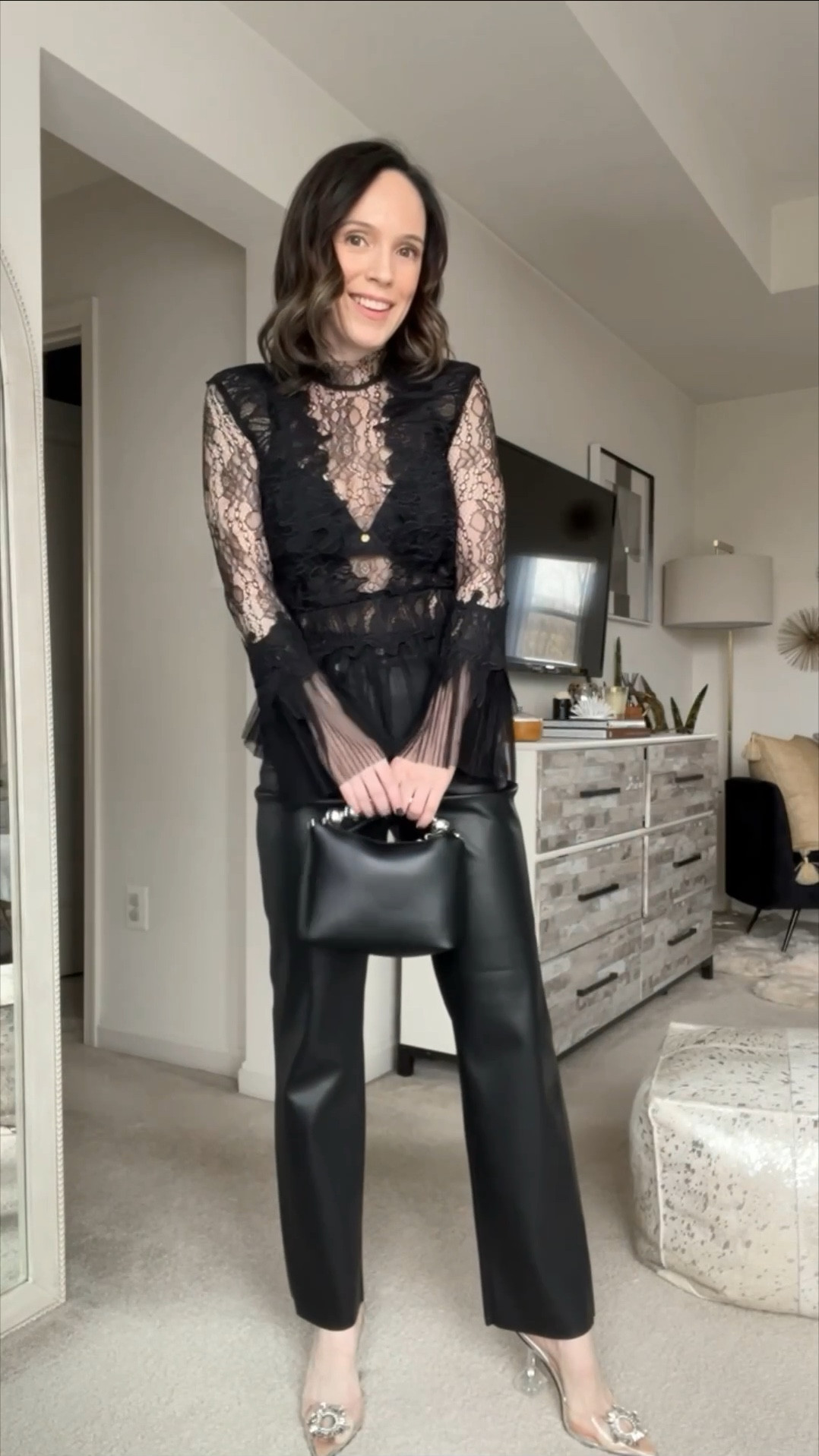 Holiday outfits, Christmas party outfits, sweater dress, holiday party looks 

#LTKHoliday #LTKparties #LTKover40