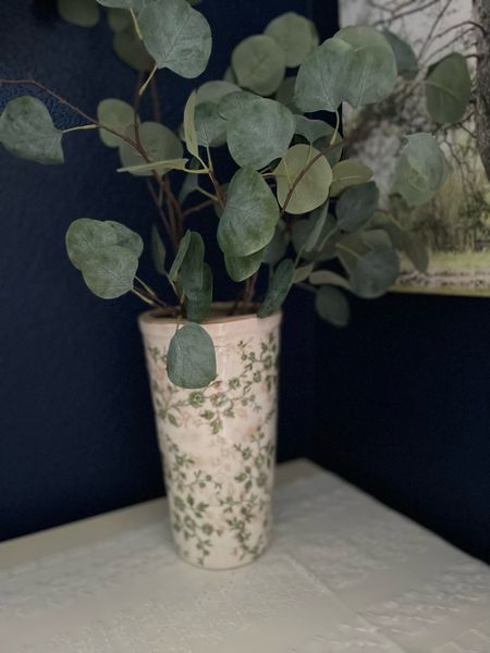 This green and tan vase, complete with a crackled glaze and a wavy edge, is the epitome of vintage and new in the same decor item. If you are looking for a decor piece that can be used all year round, this is totally it! Also, it’s on sale right now!

#LTKhome #LTKfindsunder50