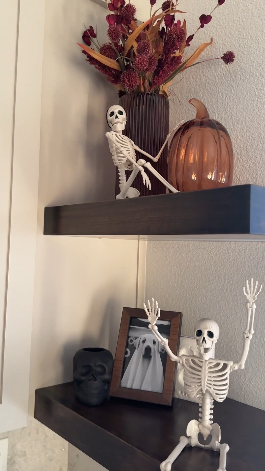 Fall decorating is in full effect 🧡🍂 
Love my finds from Michaels, Hobby Lobby, and Target. 

#falldecor #autumndecor #moodyhomedecor #homedecorfinds #seasonaldecor 

#LTKHome #LTKSeasonal