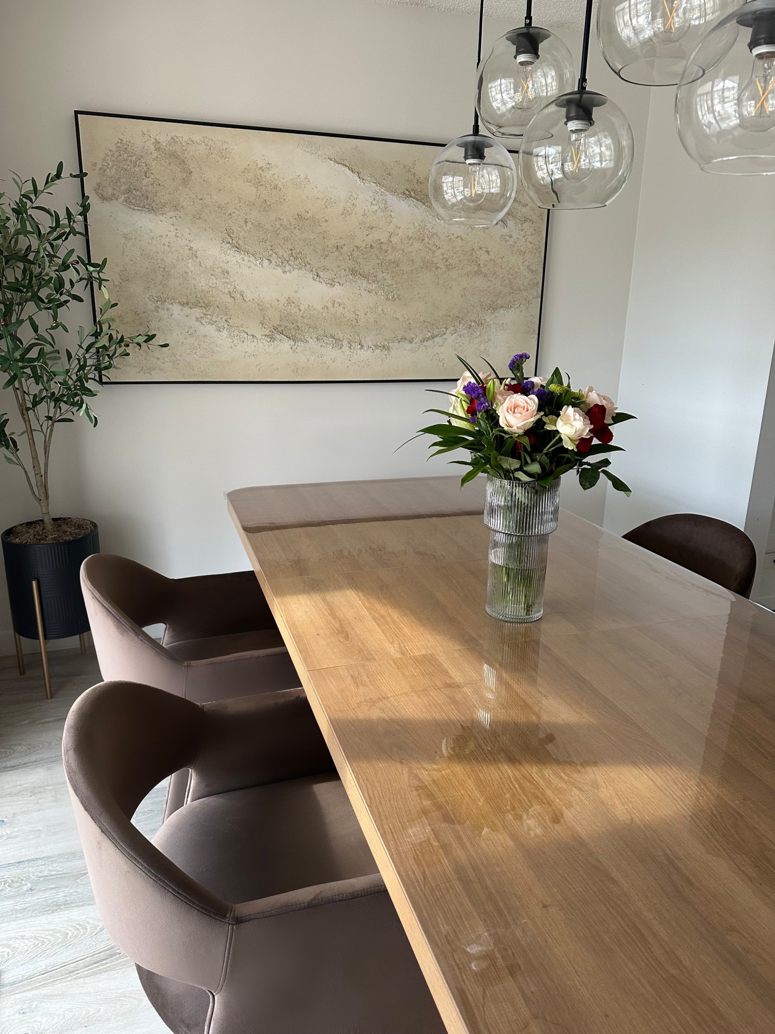 Elevated yet functional performance fabric dining chairs for everyday life. These are in the color chocolate and there are many other colors to choose from. Perfect for a dining room refresh!✨

#ad #wayfairpartner #wayfair @Wayfair 

#LTKHome #LTKSaleAlert #LTKSeasonal