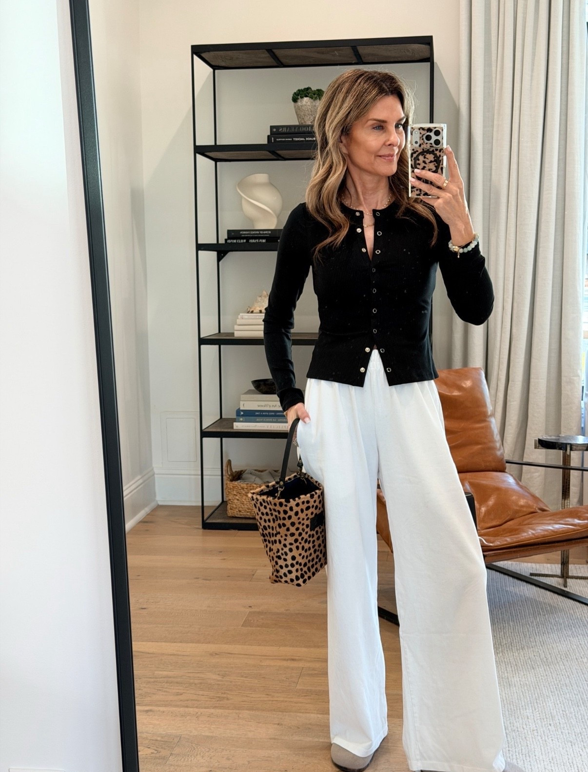 I’m 5’6”
-Jersey pull on pants that feel elevated and comfortable. TTS 
-leopard bag
-Rothy clogs 


#LTKgrwm #LTKOver40 #LTKootd