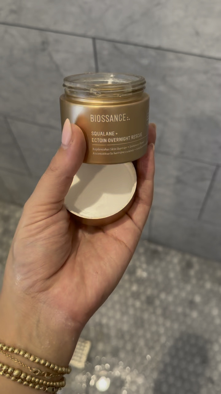 Overnight rescue moisturizer I need to replenish on. 10/10 recommend! 

#LTKbeauty #LTKmidsize