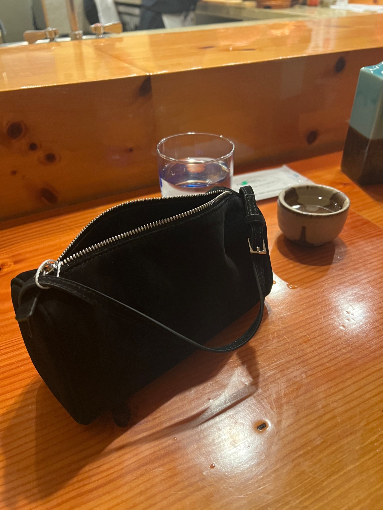 Quiet luxury, the row dupe, the row90s bag, the row look for less, Amazon look for less, Amazon designer dupe, 90s bag 

#LTKSeasonal #LTKItBag #LTKFindsUnder50