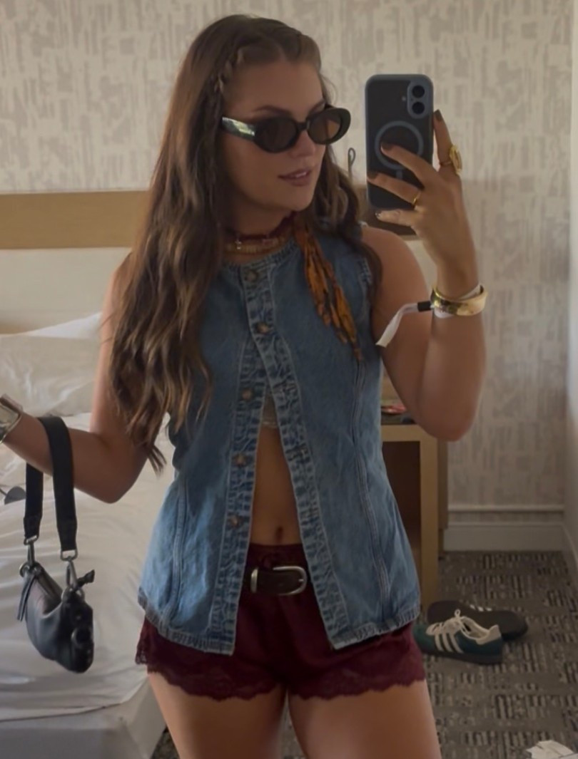 Linking similar maroon shorts from my day two ACL fit! Mine are sold out on Abercrombie