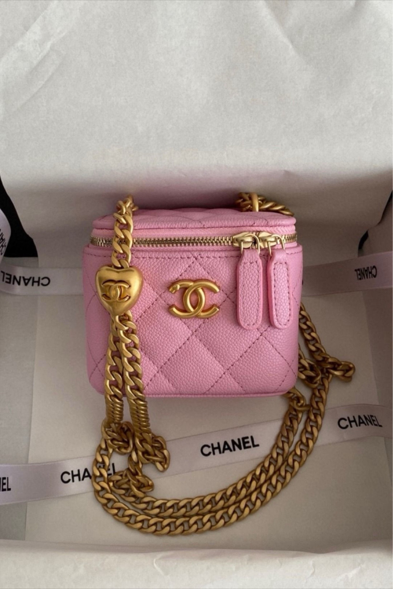 Chanel mini bag
#dhgate

#LTKitbag #LTKsalealert #LTKfindsunder50
