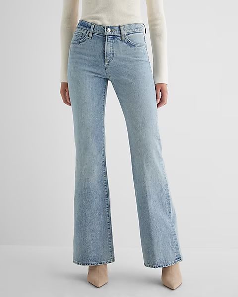 Mid Rise Light Wash 70s Flare Jeans | Express