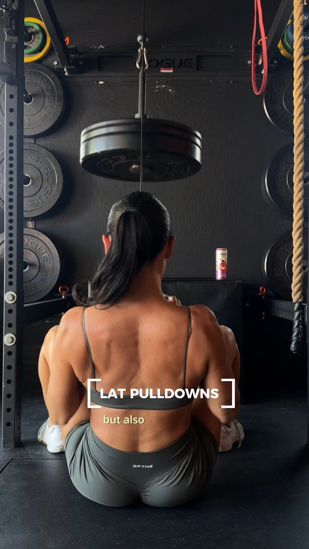 BACK DAY with Bloom 🤏🏽 sharing my energy drink, some gym equipment, & similar active set (mine can’t be linked) 

Active 
Home gym 
Gym