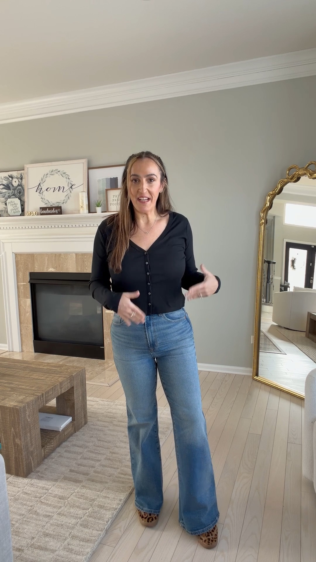 Wait snatching jeans!
Minimal stretch so they hold you in! 

I’m in an 8. Size up if you’re in between 

#LTKOver40 #LTKootd #LTKgrwm