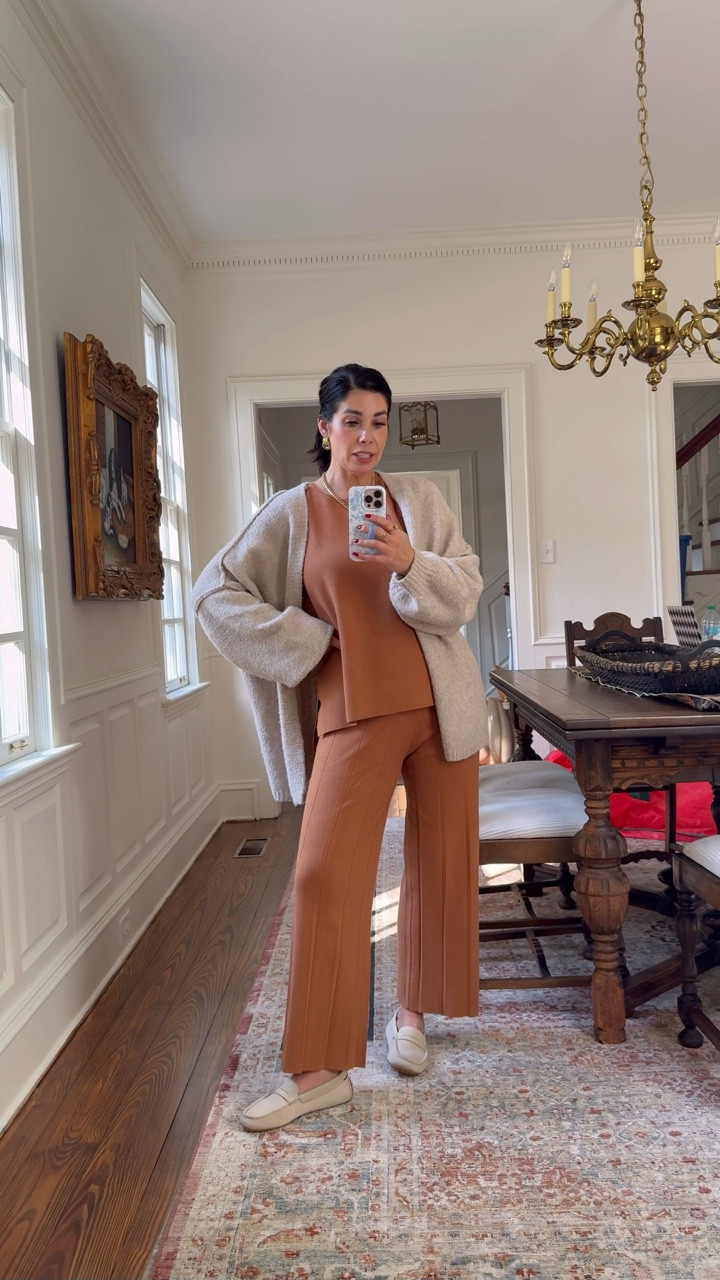 I’m always looking for cute and cozy outfits and this two piece set is it! 🤩

#fallstyle

Fall style. Fall fashion. Amazon fashion. Amazon two piece matching fall set. 

#LTKStyleTip #LTKSeasonal #LTKFindsUnder100