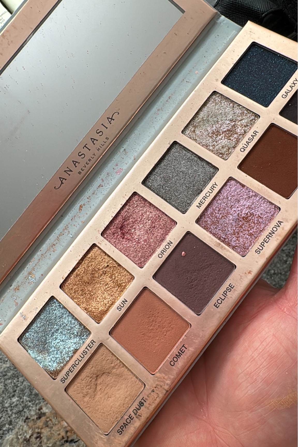 MY CURRENT EYE SHADOW OBSESSION. For my glitter lovers 💅🏼👏🏻💃🪩 

#LTKbeauty #LTKfindsunder100 #LTKMostLoved