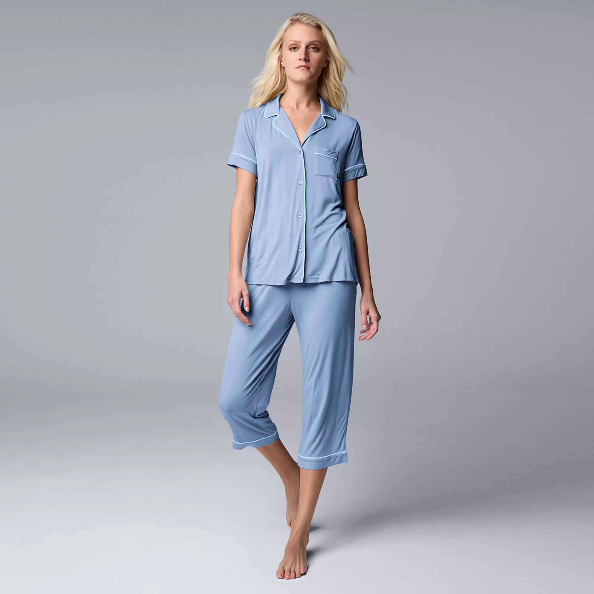 Women's Simply Vera Vera Wang Basic Luxury Notch Collar Pajama Shirt & Pajama Capris Set | Kohl's