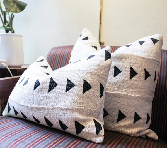 Authentic African Mudcloth (bogolanfini) Pillow Covers (white with black triangles) | Etsy (US)