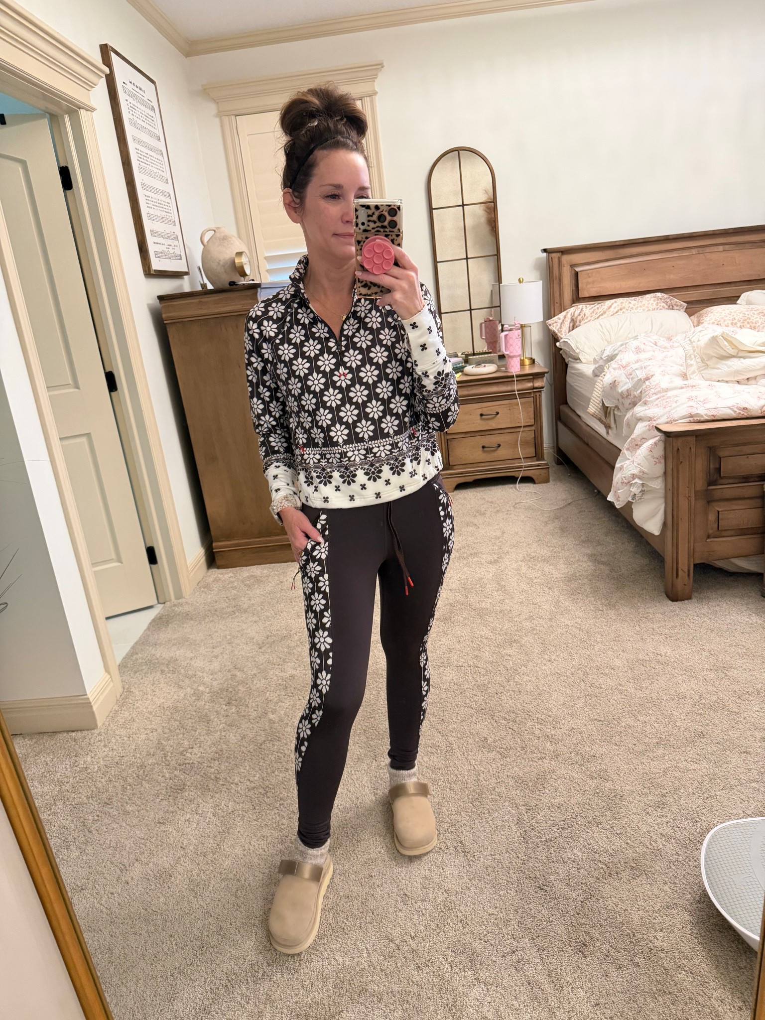 Love this cute set from Aerie 
Perfect for Pilates and running errands too! 

#LTKfitnessgoals #LTKmomlife