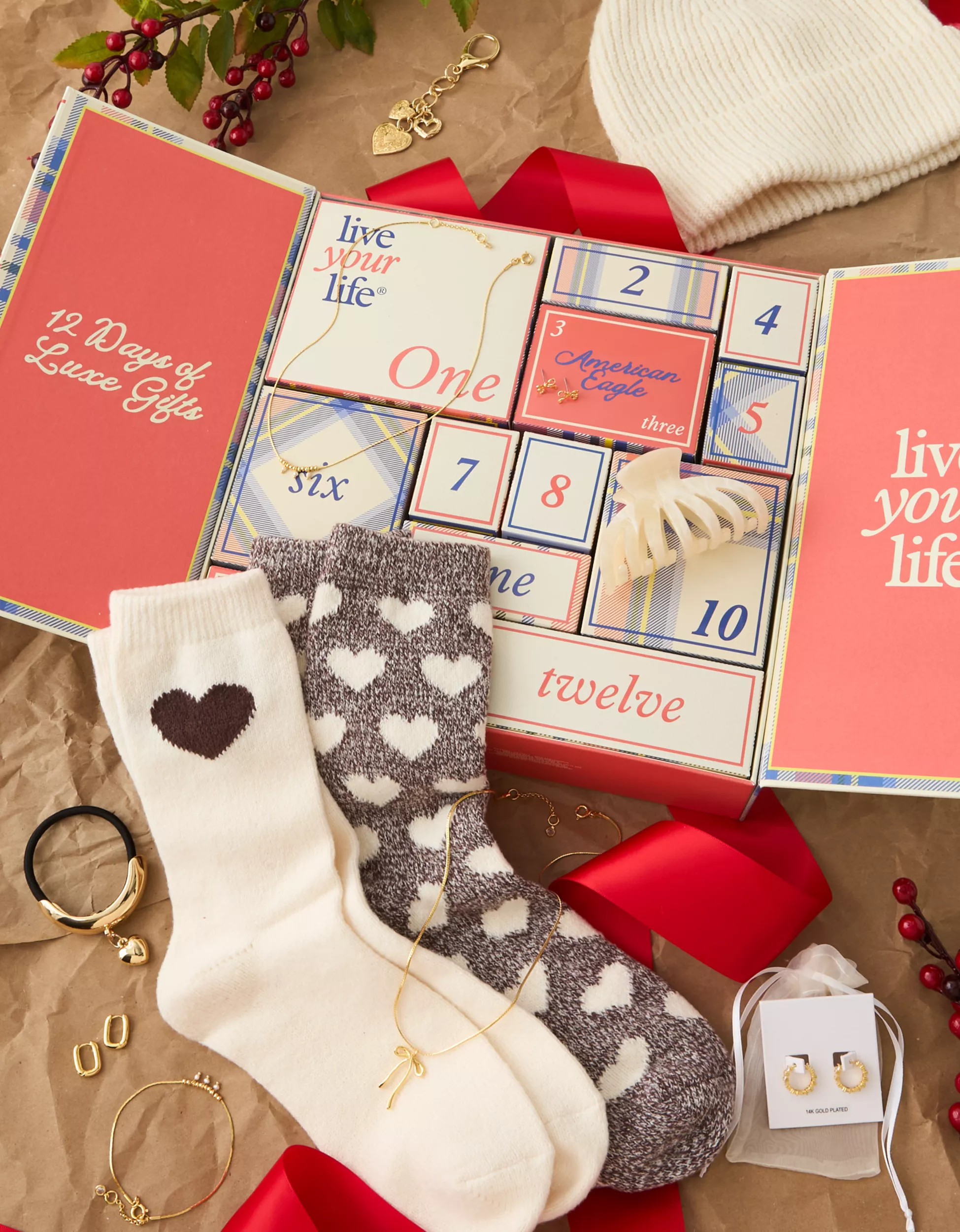 AE 12 Days of Luxe Gifts Advent Calendar | American Eagle Outfitters (US & CA)