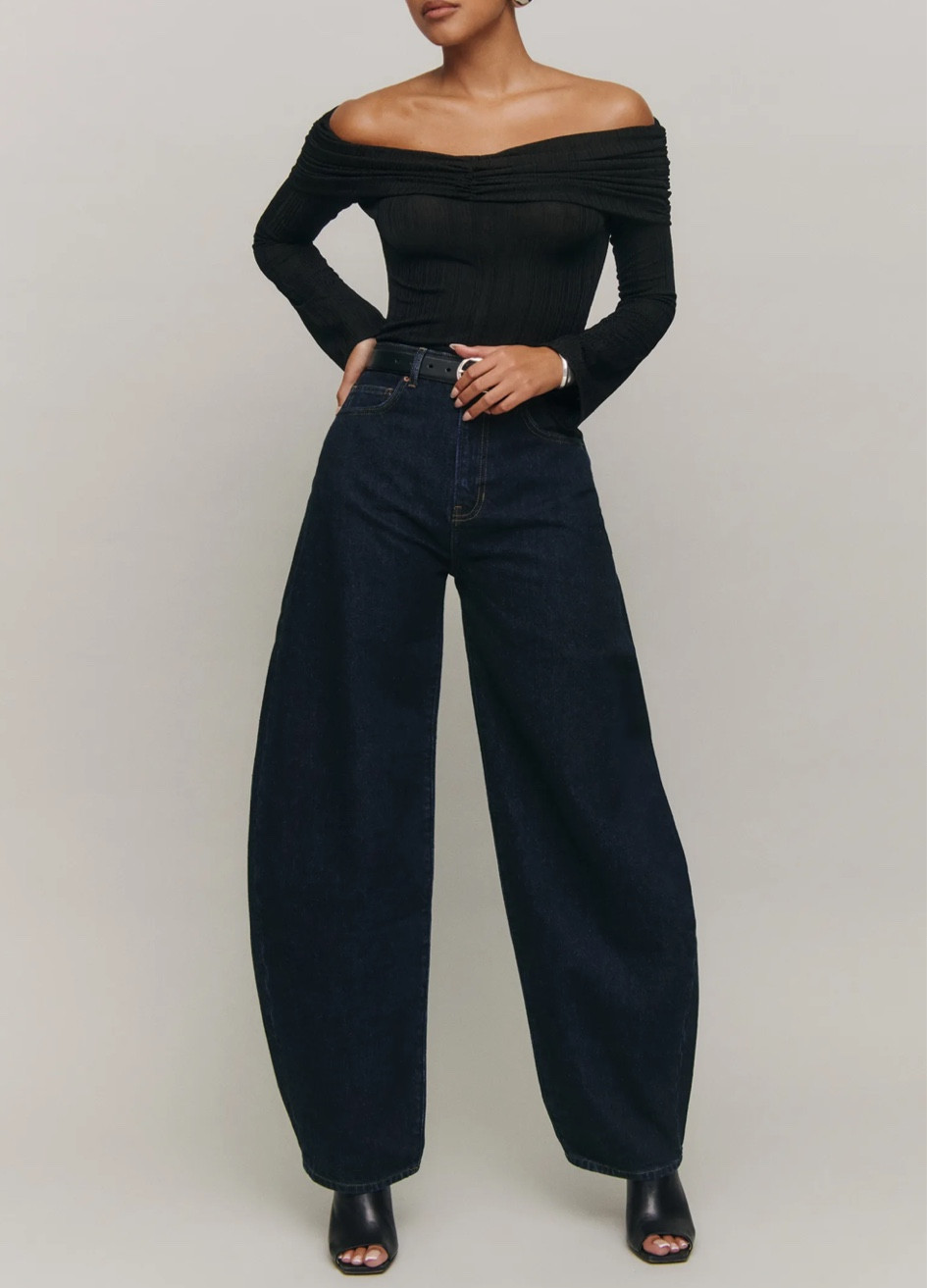 Fall denim !!!! Loving these barrel leg jeans 👖 

#LTKSeasonal #LTKStyleTip #LTKGiftGuide