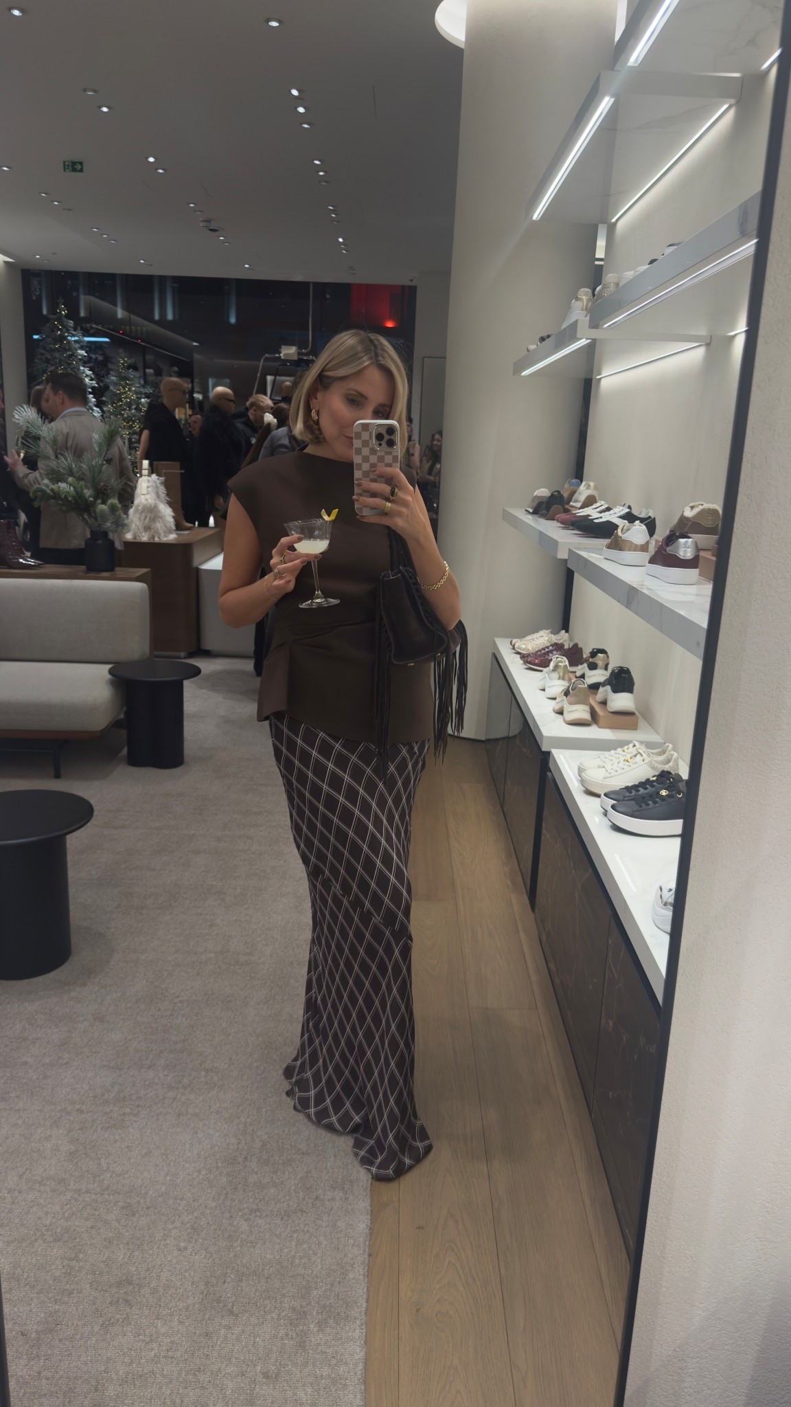 Brown top, brown skirt, brown suede bag. Autumn winter outfit 

#LTKautumn #LTKuk #LTKwinter