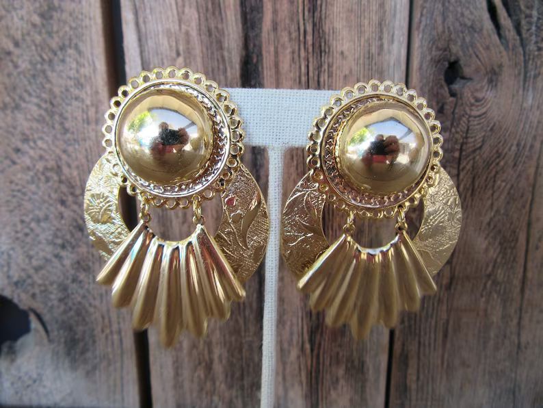 90s Gold Tone Doorknocker Earrings Large Fan Fluted Textured - Etsy | Etsy (US)