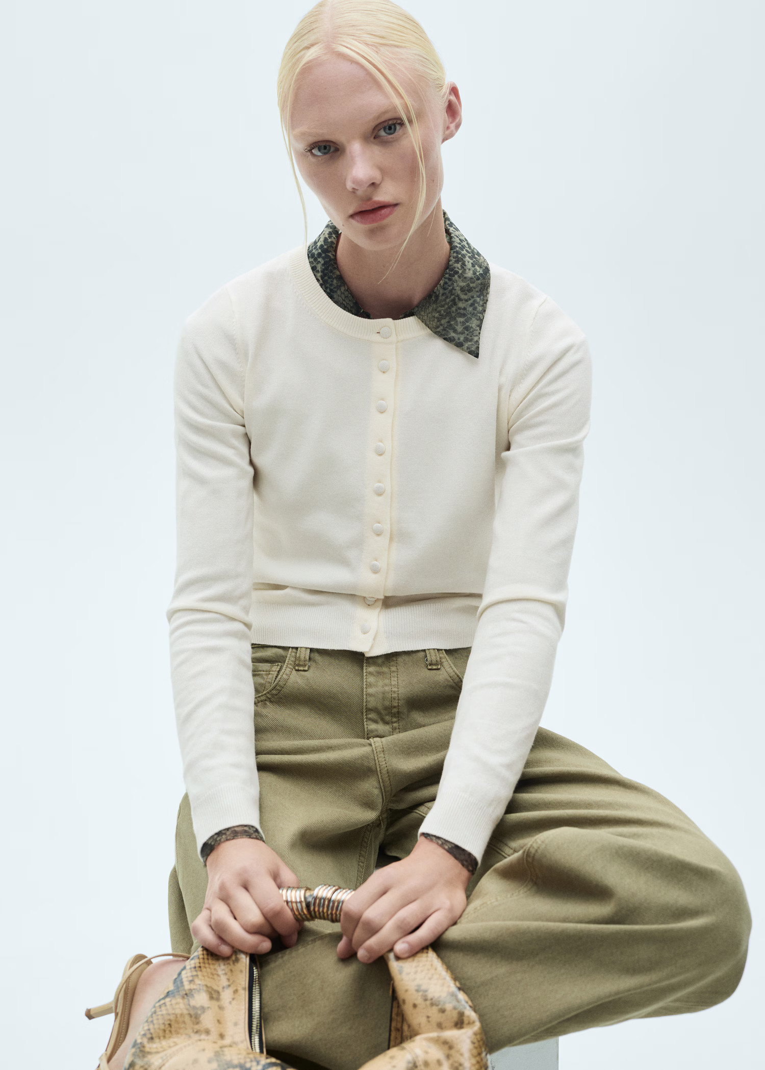 Cardigan maille fine - Femme | MANGO France métropolitaine | Mango EU