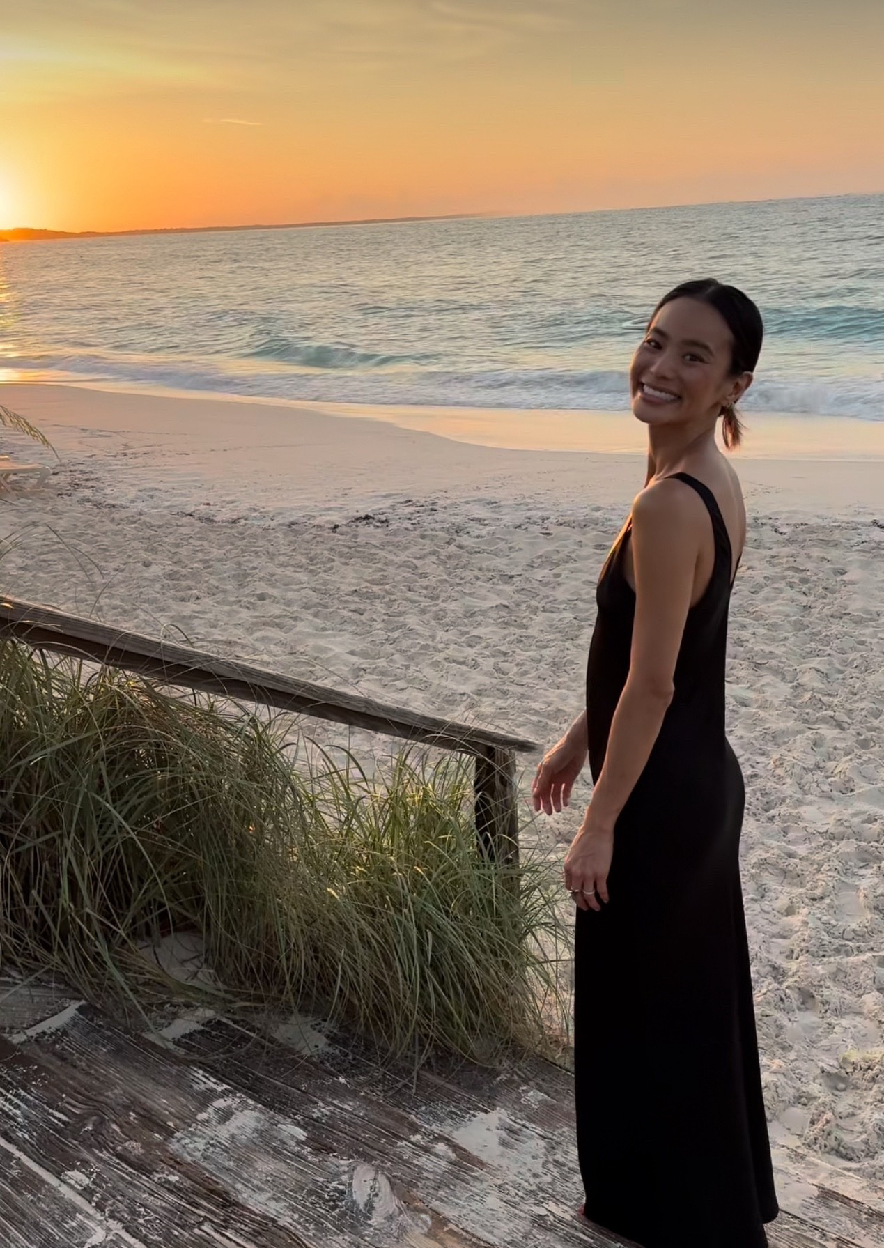 The perfect beach dress 

#LTKFindsUnder50 #LTKSaleAlert #LTKFindsUnder100