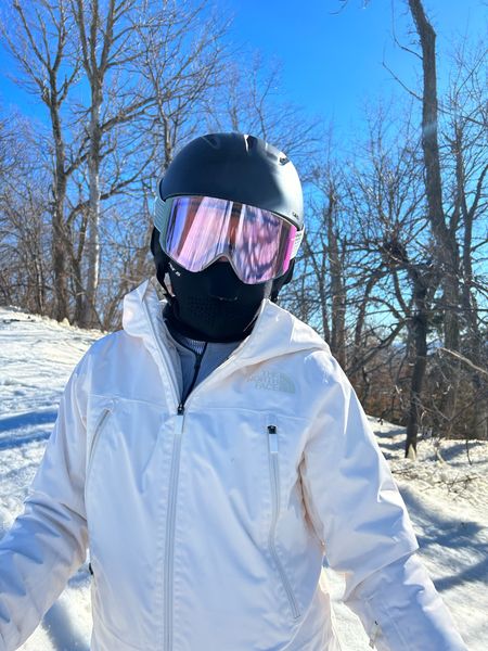 Ski googles and coat! 

#LTKfitness #LTKtravel #LTKSeasonal