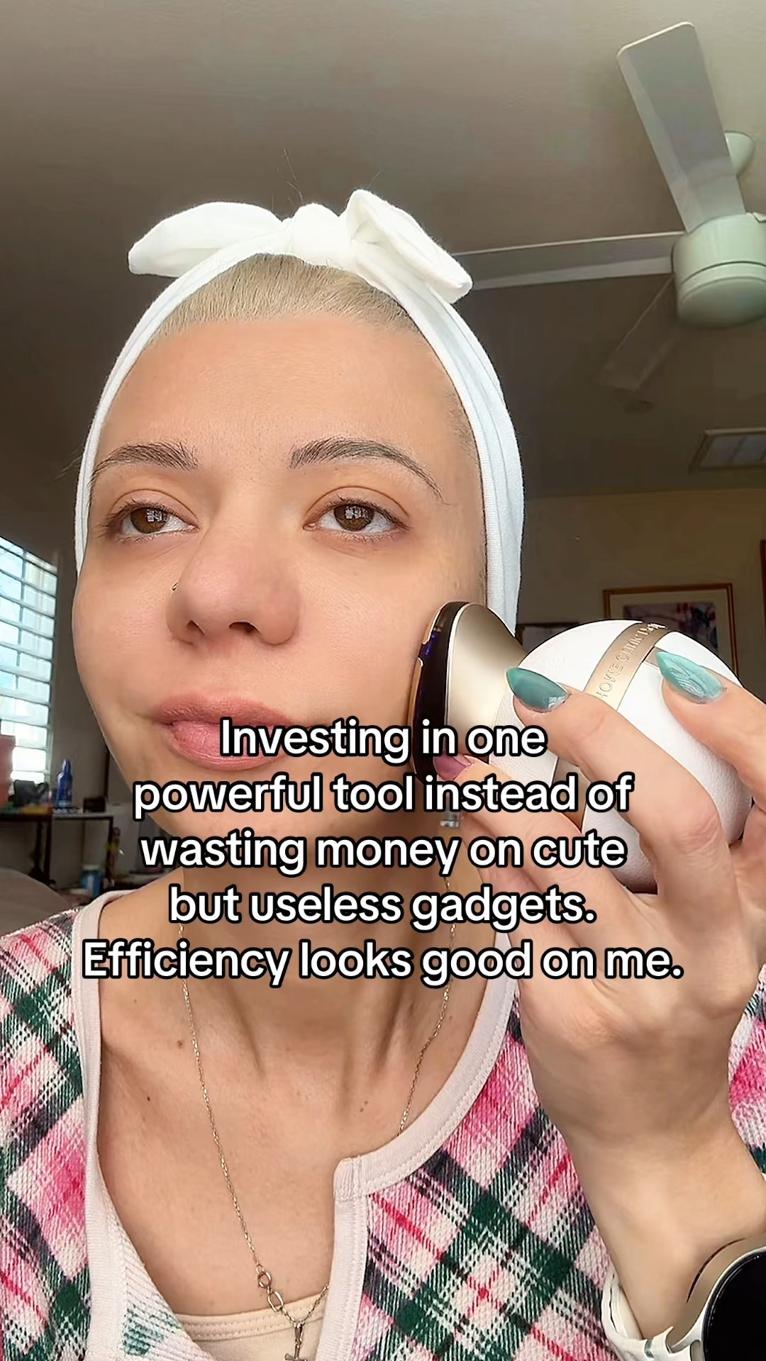 Improve skin elasticity and reduce the appearance of fine lines with this advanced facial device. Perfect for jawline definition and full-face rejuvenation. 

#LTKSaleAlert #LTKBeauty #LTKselfcare