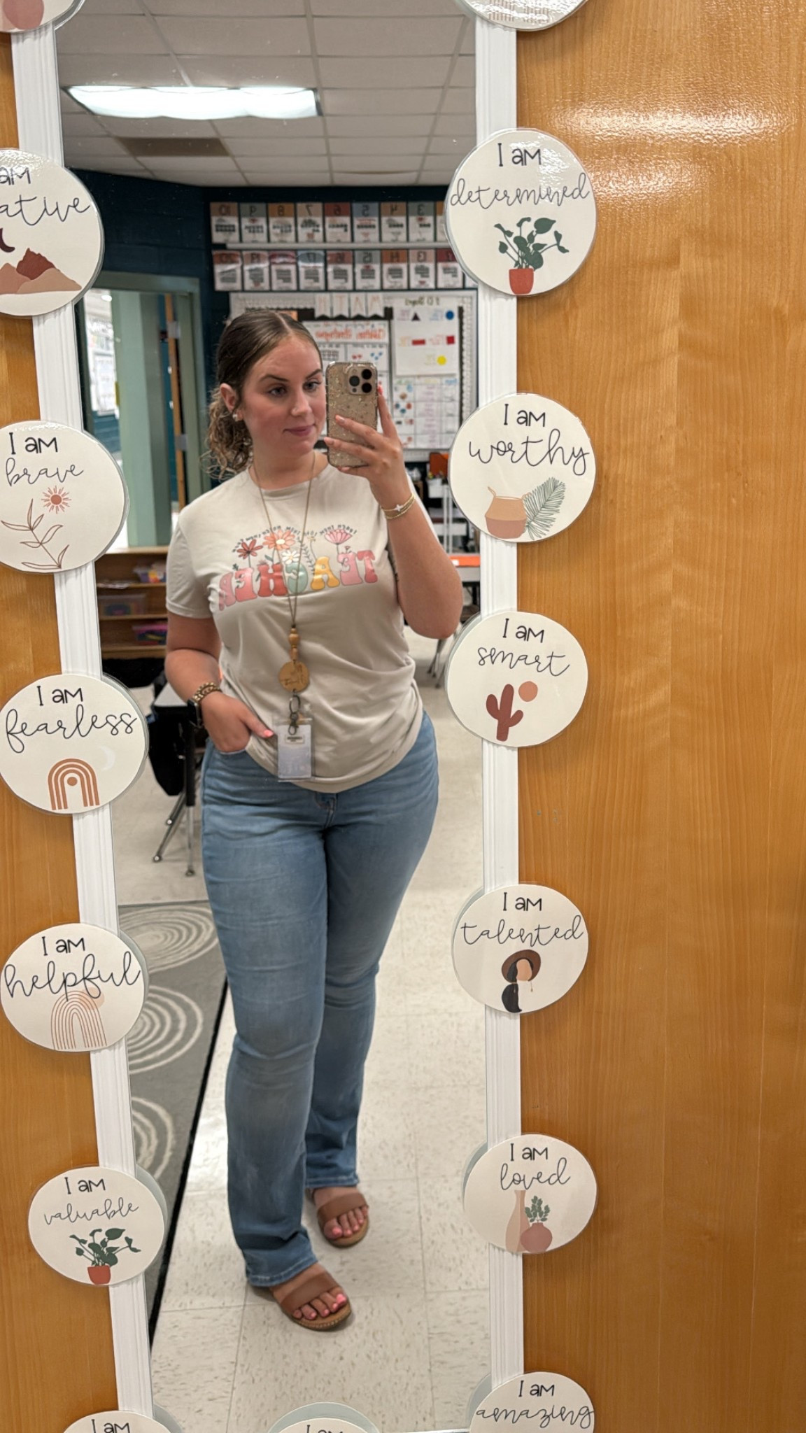 Casual work fit 🤍 Teacher tee & jeans! 

#LTKMidsize