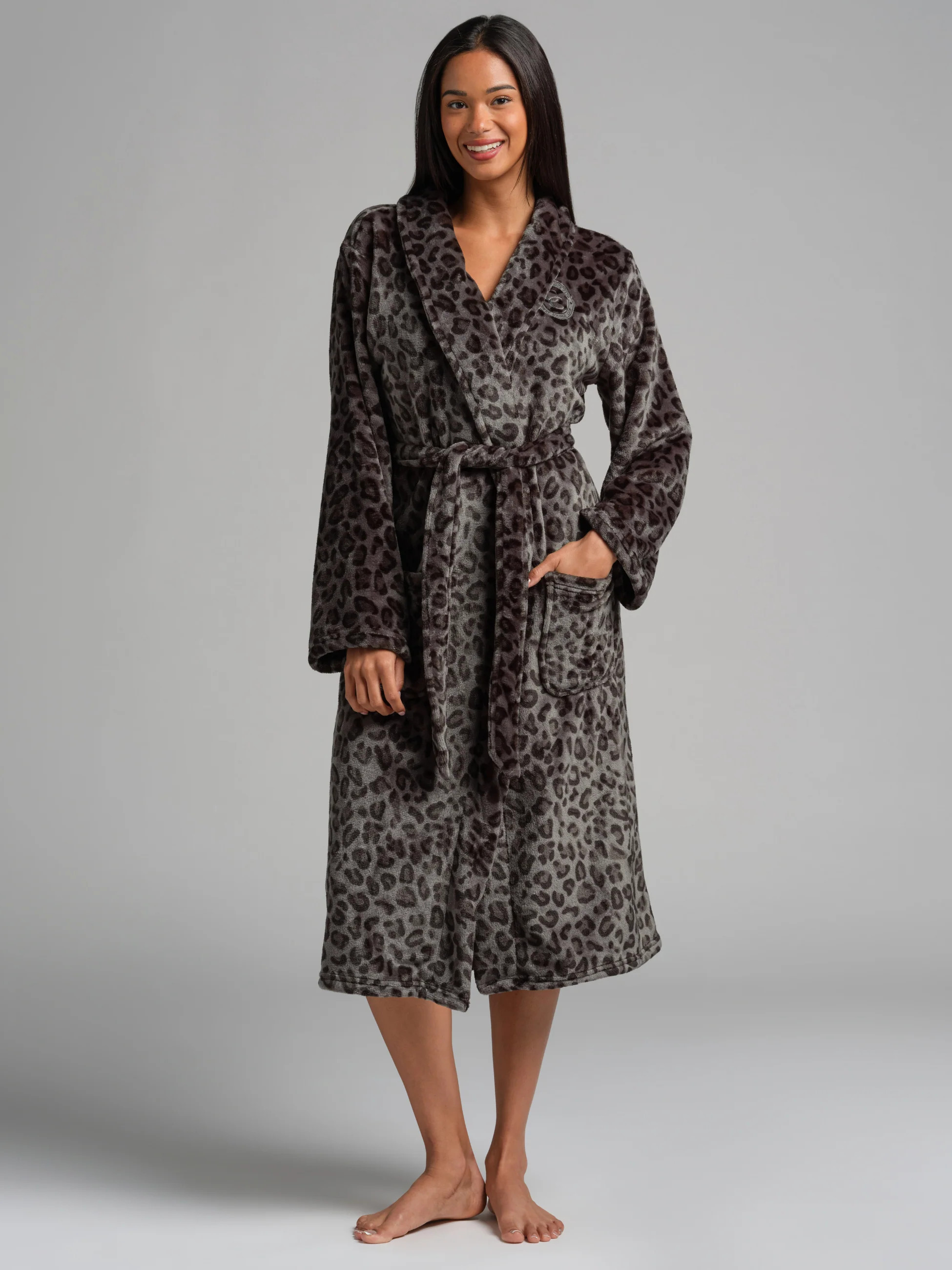 Comfrt Dreamdayâ¢ Plush Robe | Panther | M/L | Comfrt