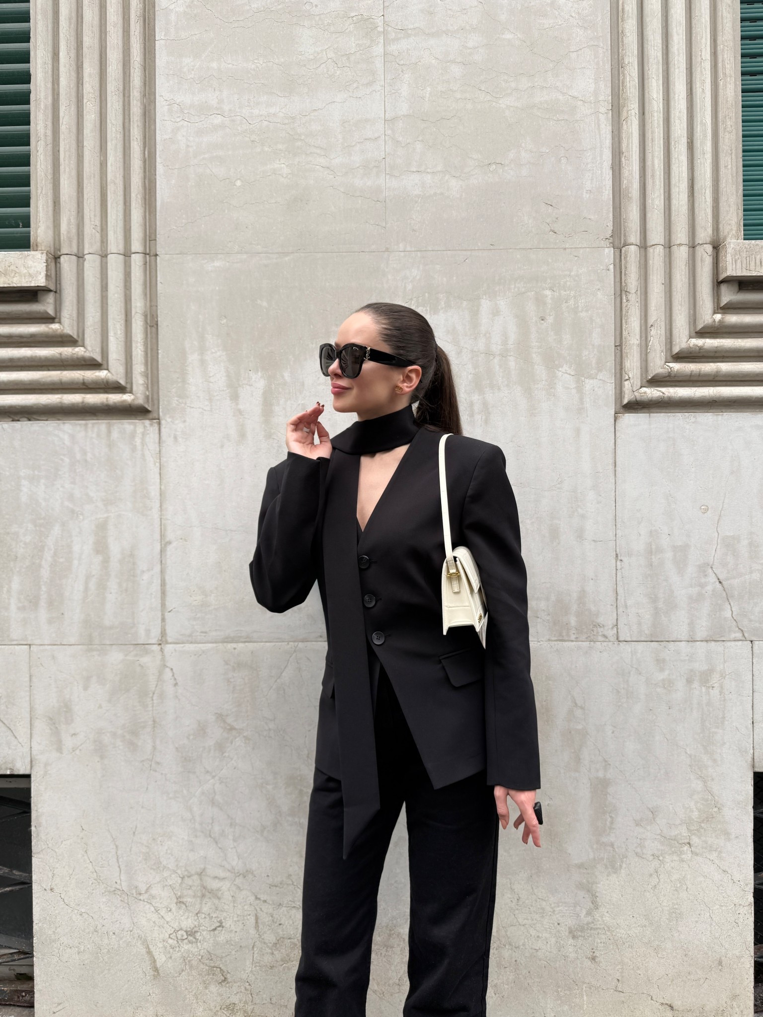 when in Milan 🖤🍨


springlook, suit, jacquemus, bag, blazer

#LTKworkwear #LTKspring #LTKstyletip